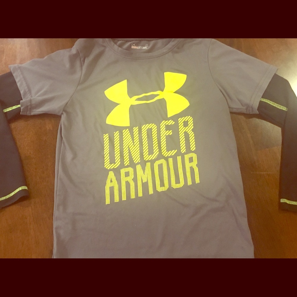 Boys long sleeve Under Armour shirt.